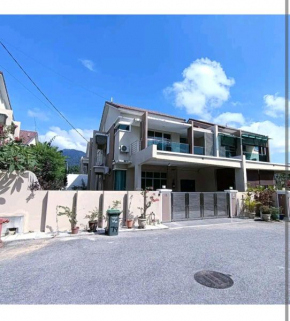 IMPIAN STAY #1 #15pax Semi Bungalow House半独立別墅